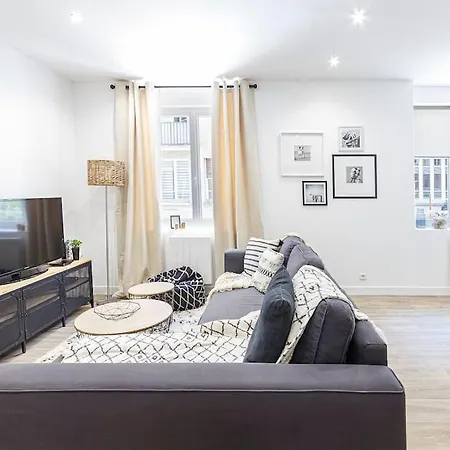 Appartement Le Ferry à Laval  Extérieur photo