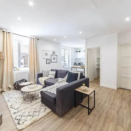 Appartement Le Ferry à Laval  Extérieur photo